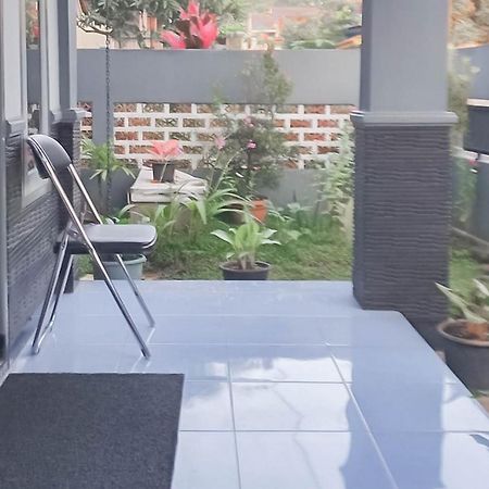 Triyoga Homestay Syariah Redpartner Sangkanurip Exterior foto