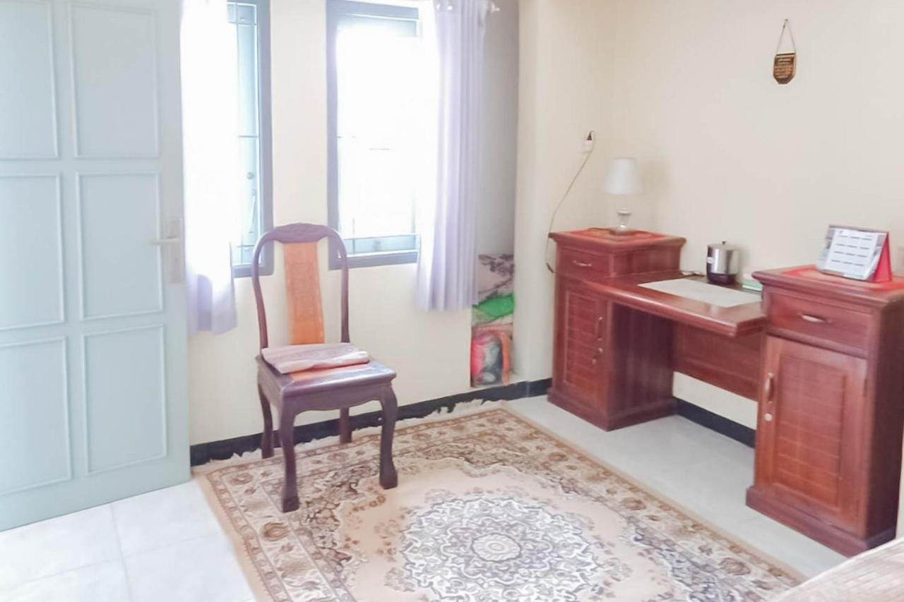 Triyoga Homestay Syariah Redpartner Sangkanurip Exterior foto